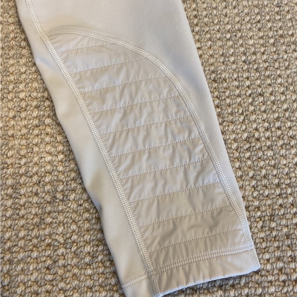 ❌SOLD❌ Athleta Peak Hybrid Fleece tight - Picture 9 of 11